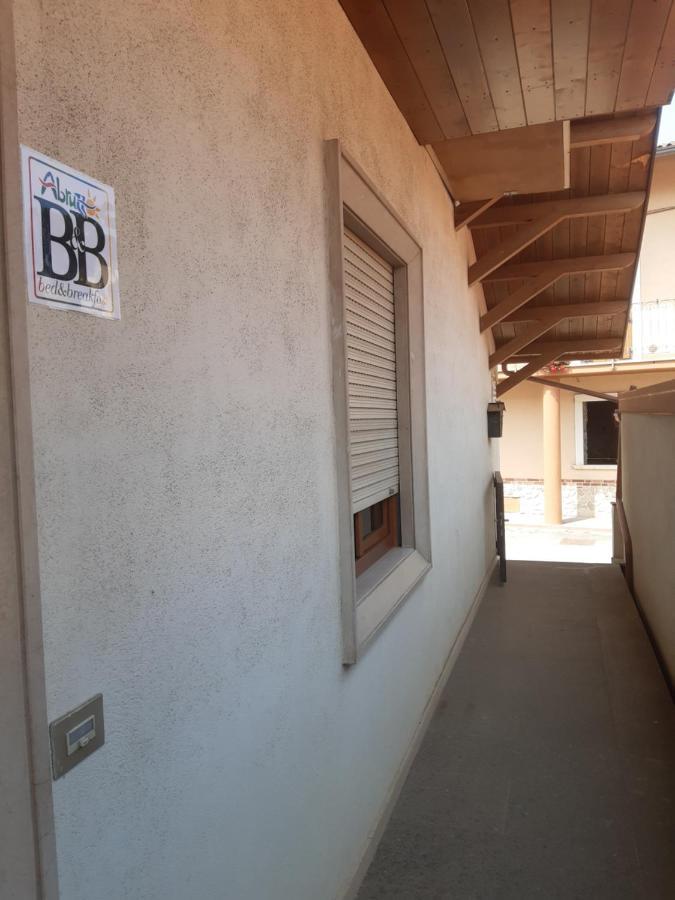 לינה וארוחת בוקר ל'אקווילה Casa Guerrino מראה חיצוני תמונה